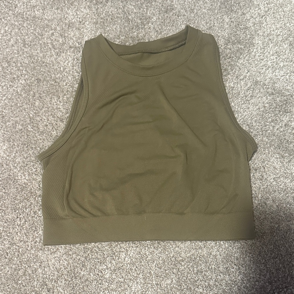 Alphalete Crop Top